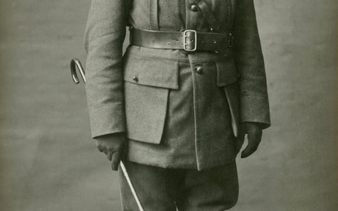Photography Jean de Gunzburg in military uniform
